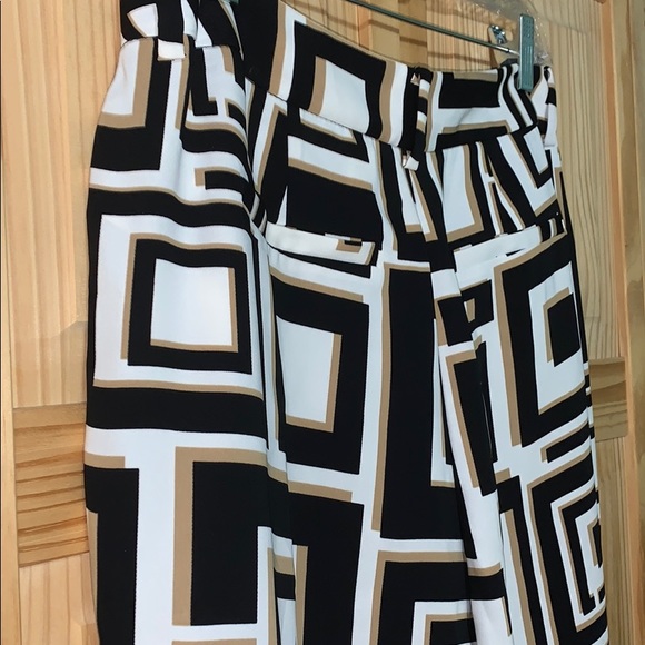 Chico’s geometric pattern pants - Picture 7 of 7